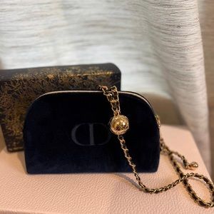 Dior makeup bag DIY convert to bell bag or cross shoulder